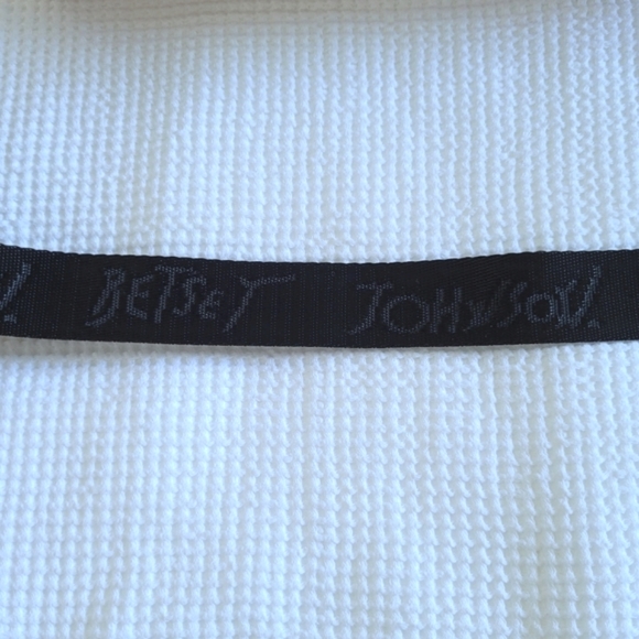 ✨️HP✨ Betsey Johnson Lips💋 Crossbody Bag with Ear👂Bud Case Gift🎁 Set - Picture 8 of 16